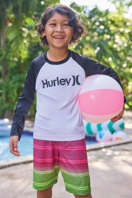 Hurley Kids surf lifestyle